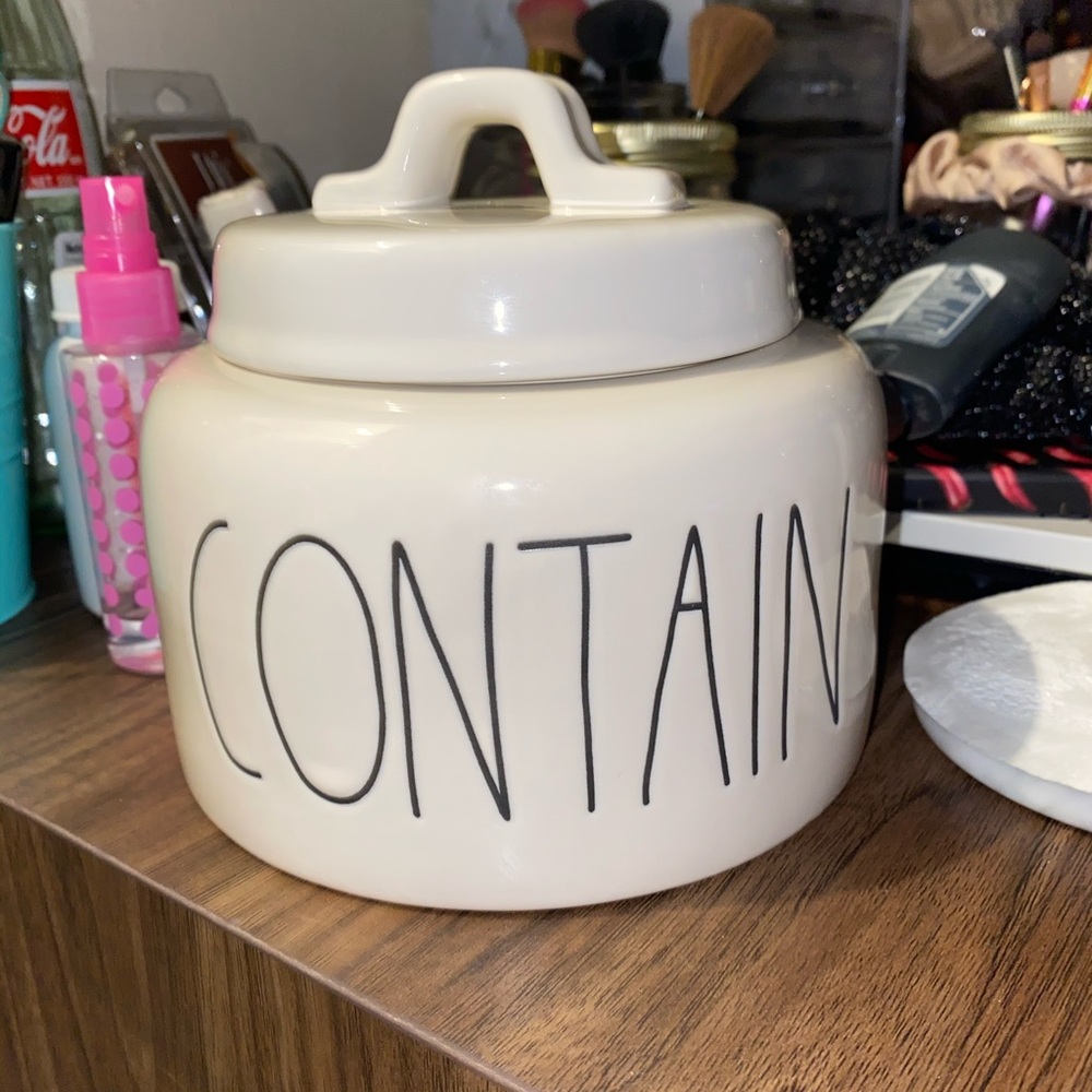 Rae Dunn Jar